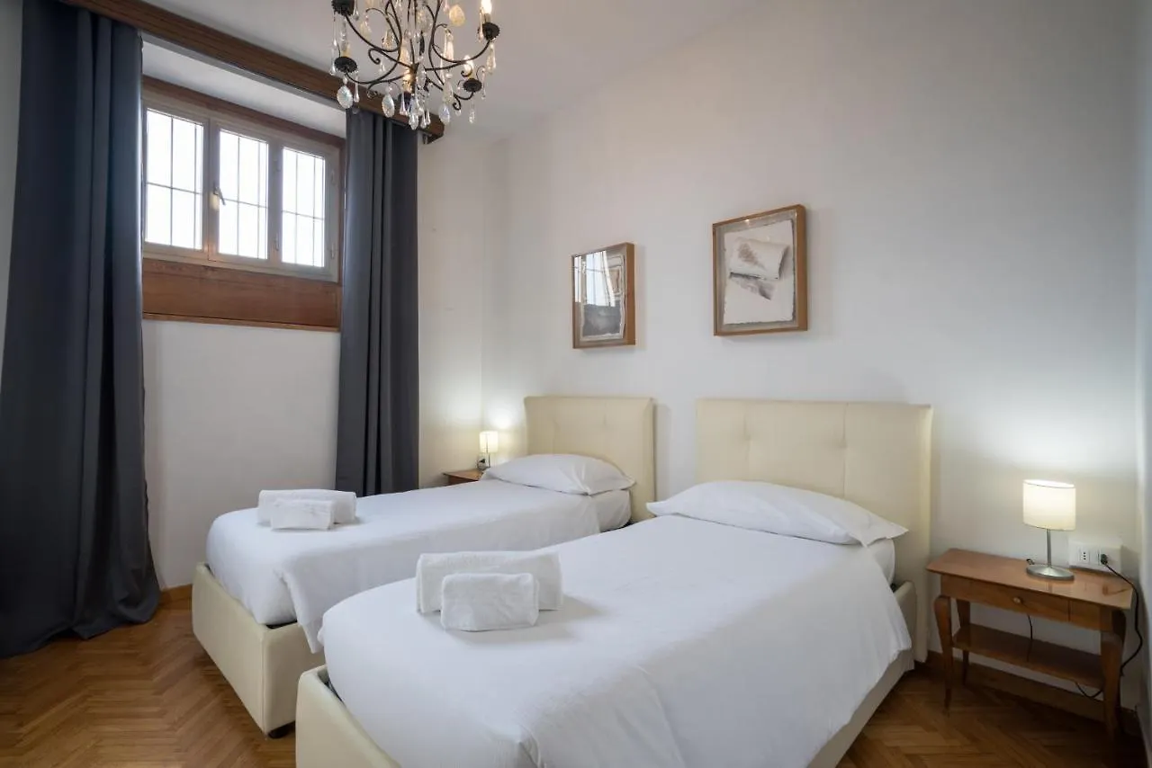 Hotel Aldobrandini Florence 0*,  Italy